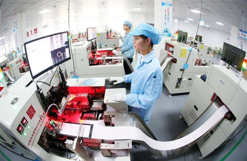 如何在电子市场中脱颖而出——与同行对比销售策略